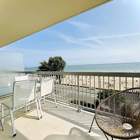 2 Pieces Face Avec Terrasse Et Parking Privatif - - Fr-1-245-151 شقة