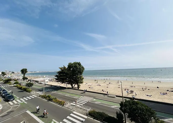 2 Pièces Face Avec Terrasse Et Parking Privatif - - Fr-1-245-151 La Baule-Escoublac