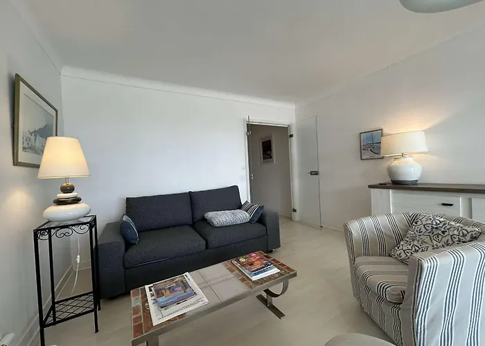 2 Pièces Face Avec Terrasse Et Parking Privatif - - Fr-1-245-151 * La Baule-Escoublac